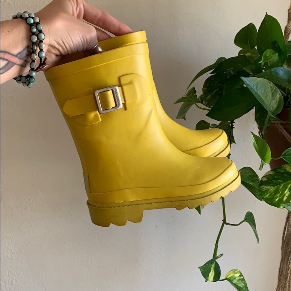 Yellow Oakiwear toddler rain boots unisex